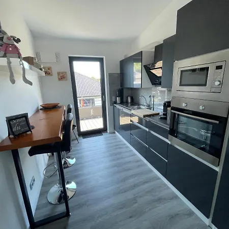 Daire #neu L Seeblick L Netflix L Boxspring L Nespresso L E-tuer L Terrasse L 82m2 *