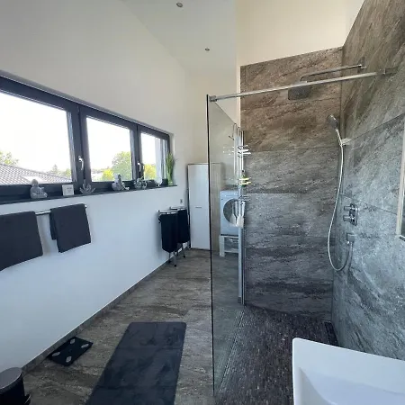 #neu L Seeblick L Netflix L Boxspring L Nespresso L E-tuer L Terrasse L 82m2 אולמן