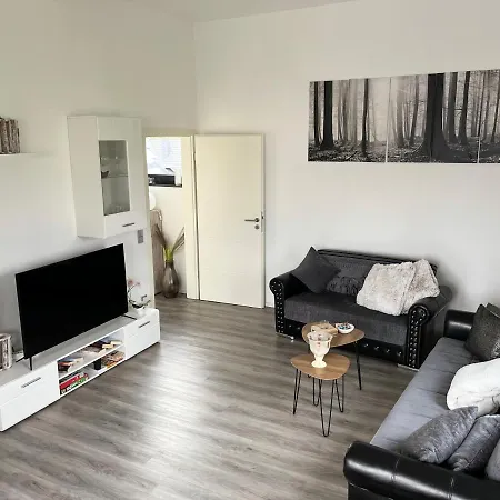 #neu L Seeblick L Netflix L Boxspring L Nespresso L E-tuer L Terrasse L 82m2 דירה