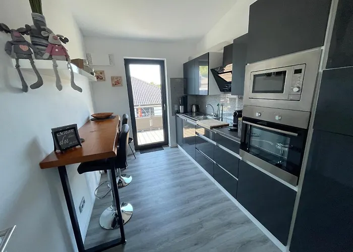 Apartment #neu L Seeblick L Netflix L Boxspring L Nespresso L E-tuer L Terrasse L 82m2 *