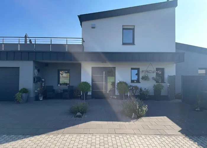 #neu L Seeblick L Netflix L Boxspring L Nespresso L E-tuer L Terrasse L 82m2 Ulmen